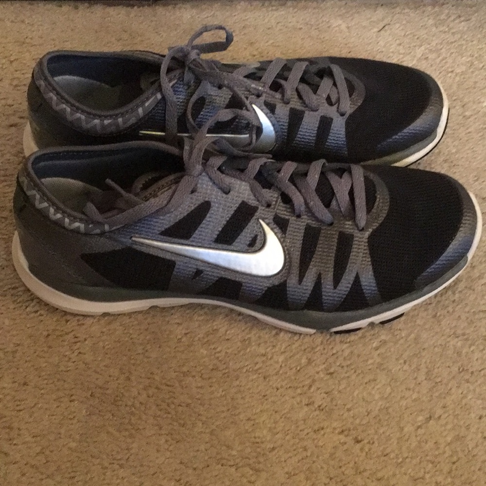 Nike flex shoes